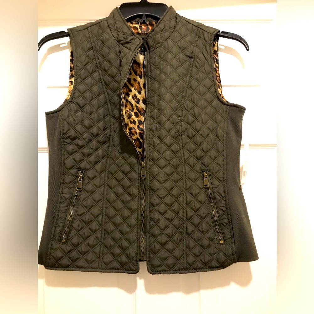 New Directions quilted puffer vest